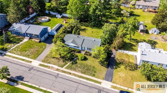 15 Kings Road, East Brunswick, NJ 08816