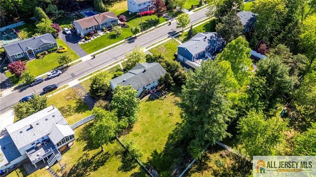 15 Kings Road, East Brunswick, NJ 08816