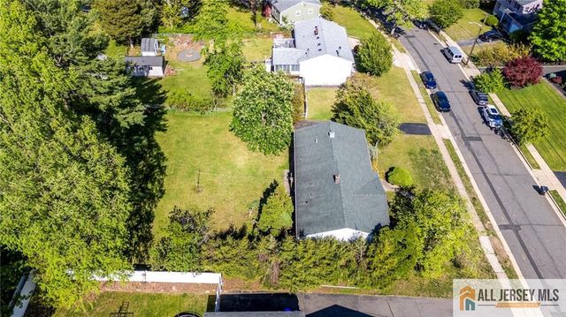 15 Kings Road, East Brunswick, NJ 08816