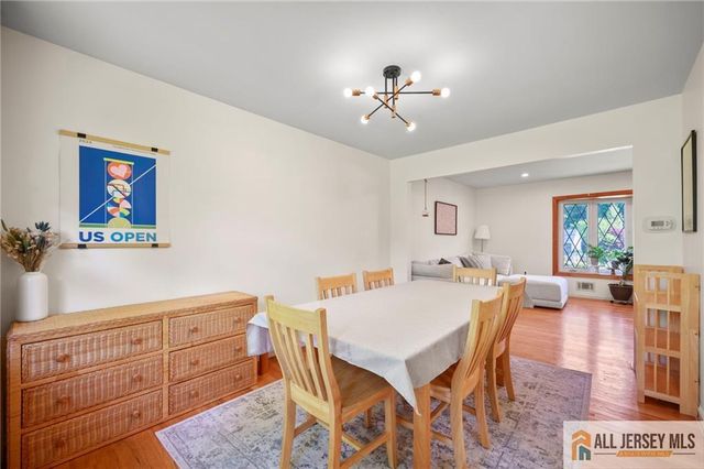 15 Kings Road, East Brunswick, NJ 08816