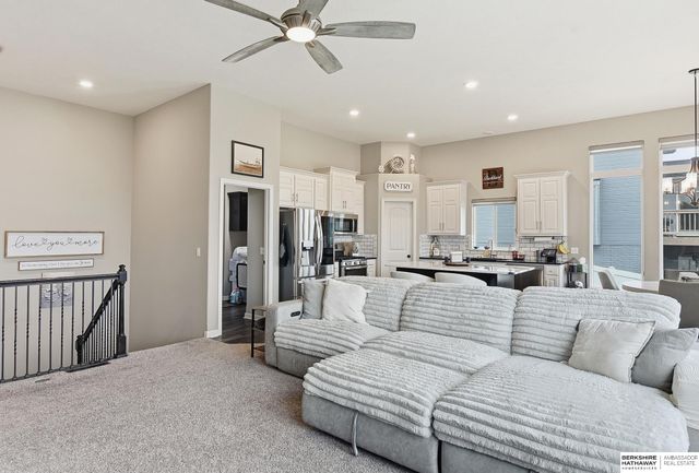 11606 S 111th Street, Papillion, NE 68046