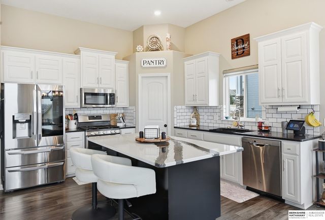 11606 S 111th Street, Papillion, NE 68046