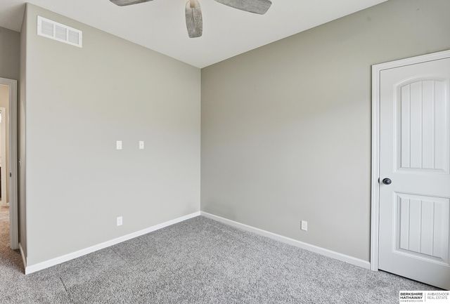 11606 S 111th Street, Papillion, NE 68046