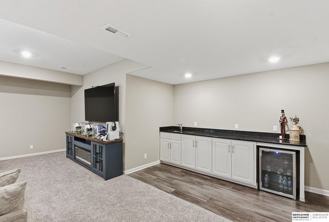 11606 S 111th Street, Papillion, NE 68046