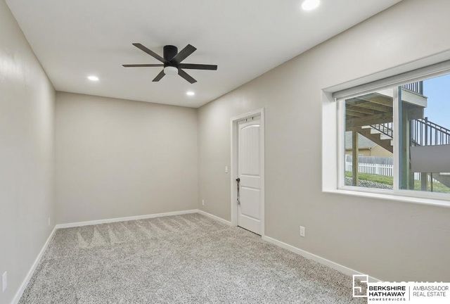 11606 S 111th Street, Papillion, NE 68046