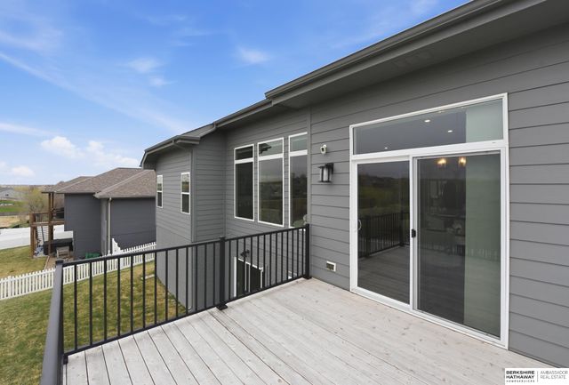 11606 S 111th Street, Papillion, NE 68046
