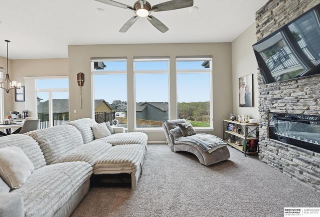 11606 S 111th Street, Papillion, NE 68046