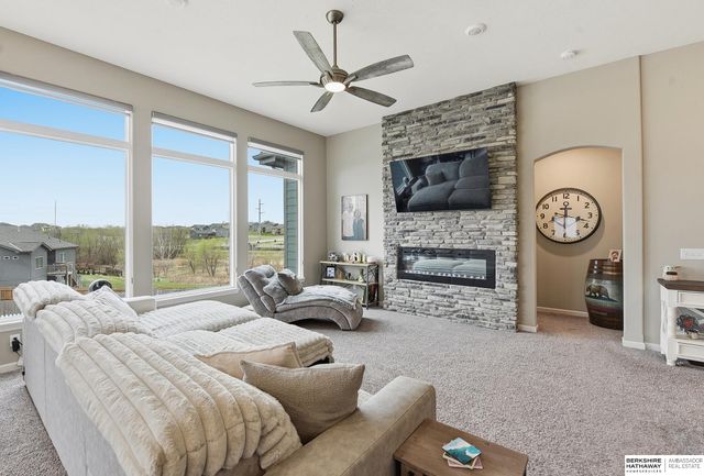 11606 S 111th Street, Papillion, NE 68046