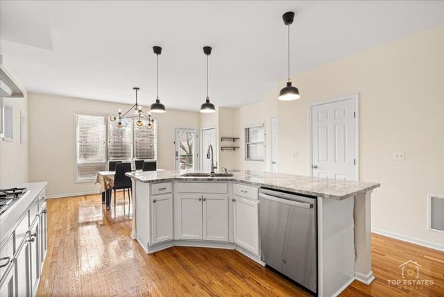 1215 W 33rd Street, Chicago, IL 60608