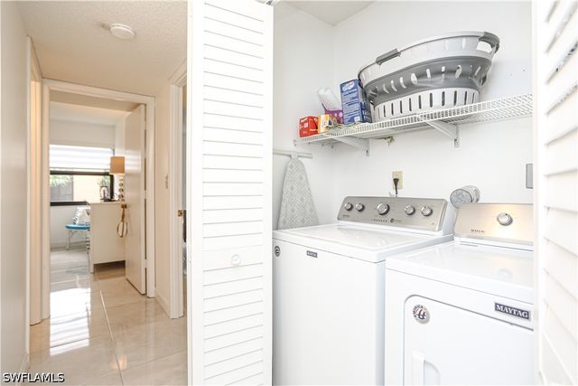1522 Mainsail DR 2, Naples, FL 34114