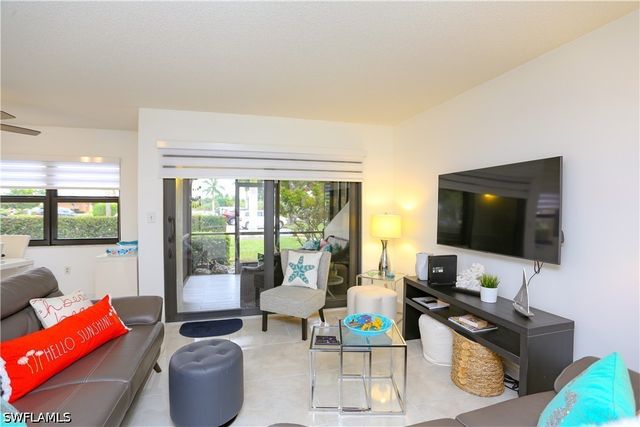 1522 Mainsail DR 2, Naples, FL 34114