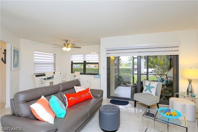 1522 Mainsail DR 2, Naples, FL 34114