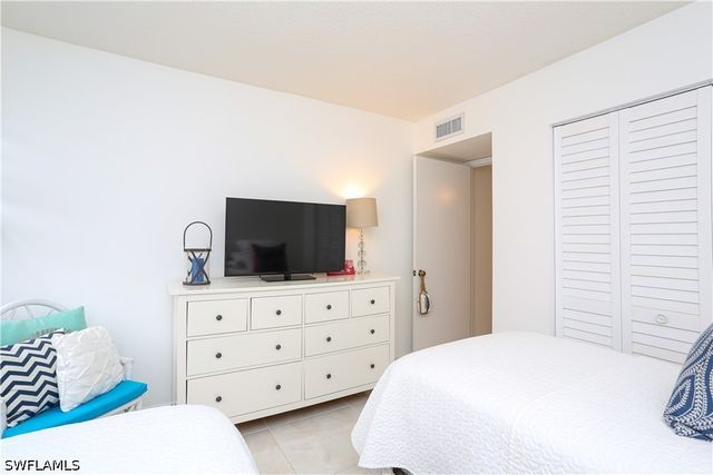 1522 Mainsail DR 2, Naples, FL 34114
