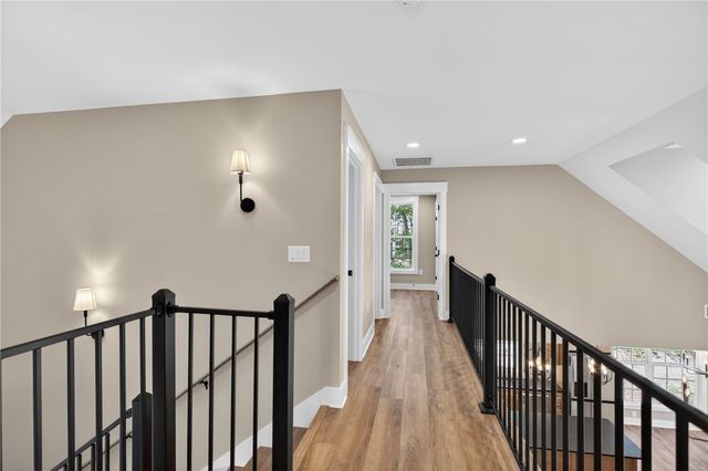 438 Falcons Lair West Drive, Walhalla, SC 29691