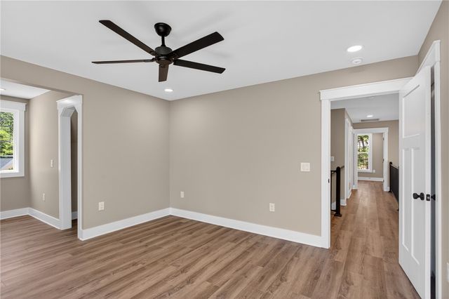 438 Falcons Lair West Drive, Walhalla, SC 29691