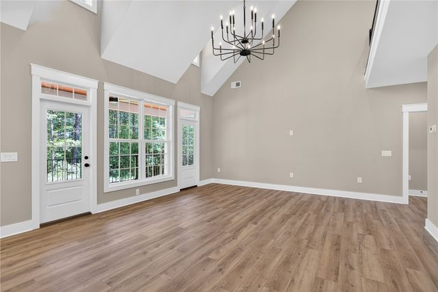 438 Falcons Lair West Drive, Walhalla, SC 29691