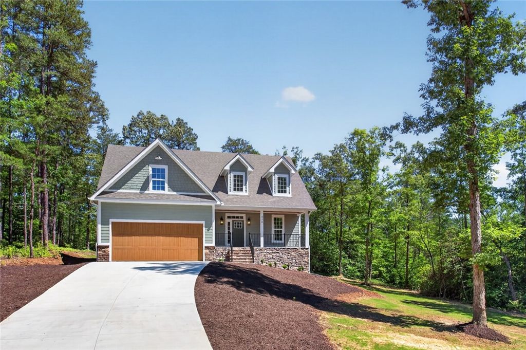 438 Falcons Lair West Drive, Walhalla, SC 29691