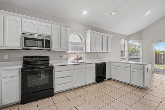 3804 Wellsburg Way, Fort Worth, TX 76244