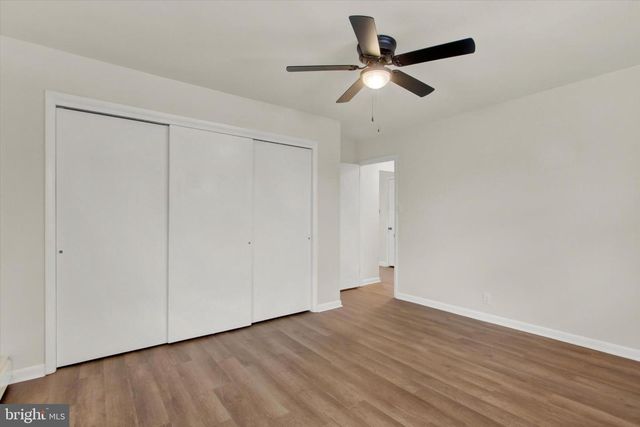 108 S HICKORY LN, New Oxford, PA 17350