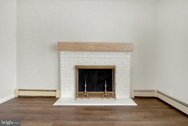 108 S HICKORY LN, New Oxford, PA 17350