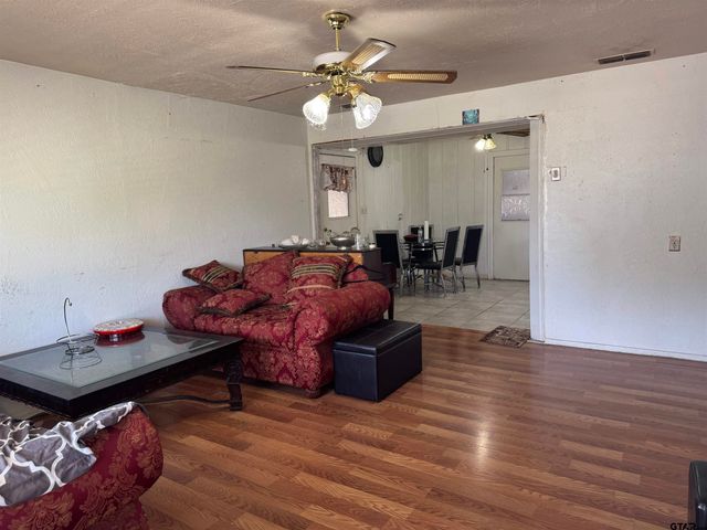 1428 Easy St, Tyler, TX 75701