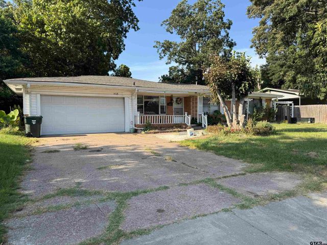 1428 Easy St, Tyler, TX 75701