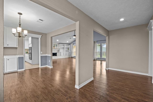 4322 Shady Springs Drive, Pasadena, TX 77586