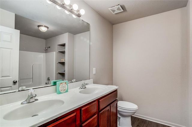 14413 EASTERN Court, Grandview, MO 64030