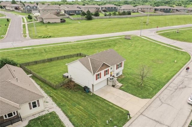 14413 EASTERN Court, Grandview, MO 64030