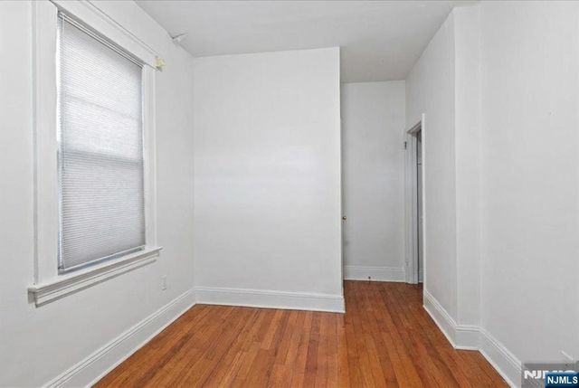 436 Undercliff Avenue, Edgewater, NJ 07020