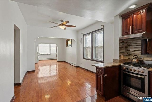 436 Undercliff Avenue, Edgewater, NJ 07020