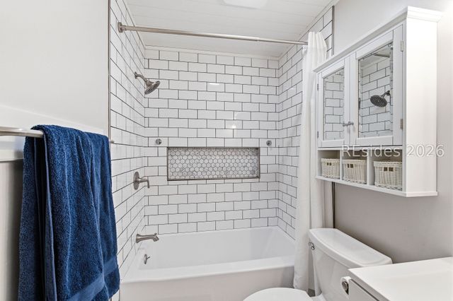 212 Middle Rd, Beaufort, SC 29907