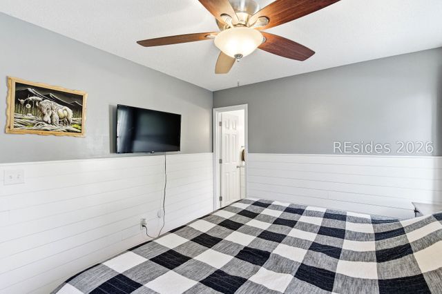 212 Middle Rd, Beaufort, SC 29907