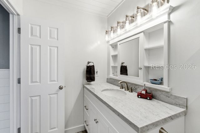 212 Middle Rd, Beaufort, SC 29907