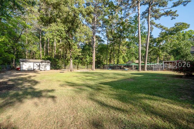212 Middle Rd, Beaufort, SC 29907