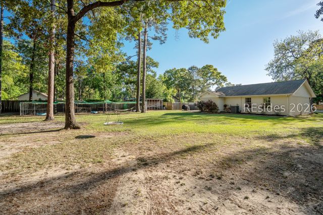 212 Middle Rd, Beaufort, SC 29907