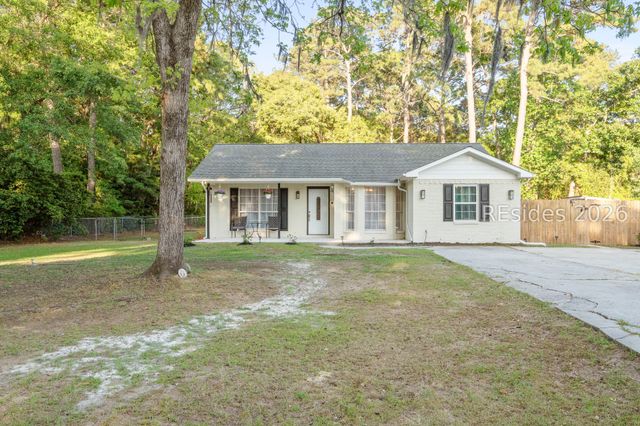 212 Middle Rd, Beaufort, SC 29907