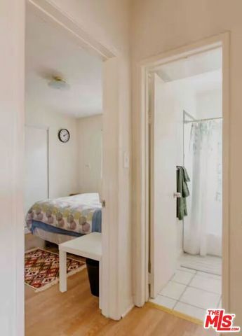 1800 Carmona Avenue, Los Angeles, CA 90019