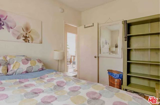 1800 Carmona Avenue, Los Angeles, CA 90019