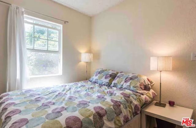 1800 Carmona Avenue, Los Angeles, CA 90019