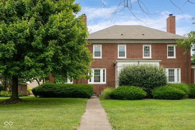 8424 E 56th Street, Indianapolis, IN 46216