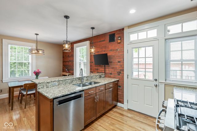 8424 E 56th Street, Indianapolis, IN 46216