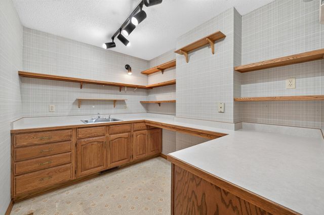 1220 118th Avenue NW, Coon Rapids, MN 55448