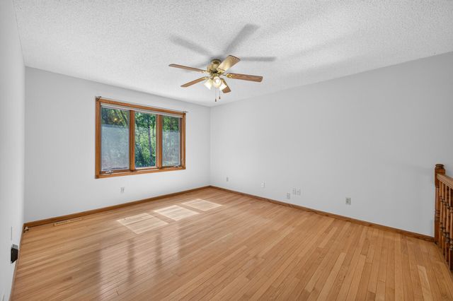 1220 118th Avenue NW, Coon Rapids, MN 55448