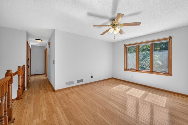 1220 118th Avenue NW, Coon Rapids, MN 55448