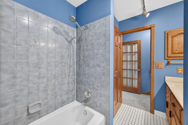 1220 118th Avenue NW, Coon Rapids, MN 55448