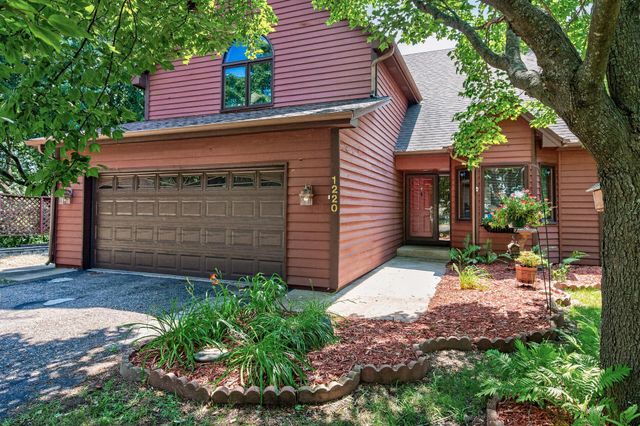 1220 118th Avenue NW, Coon Rapids, MN 55448