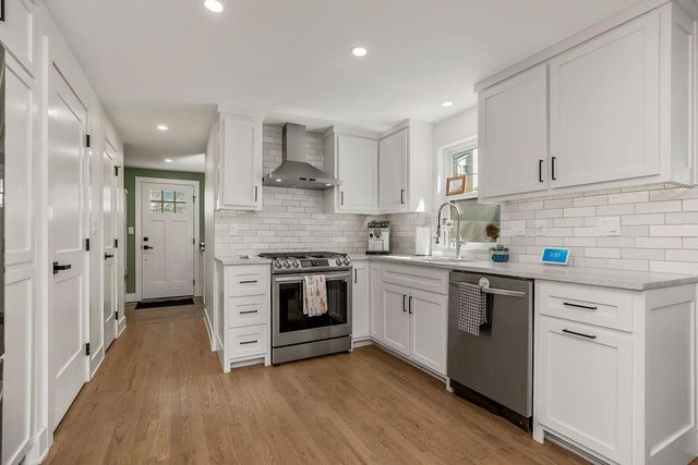 2905 W 73rd Street, Prairie Village, KS 66208