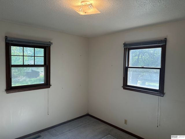 909 G Street, Eagle, NE 68347