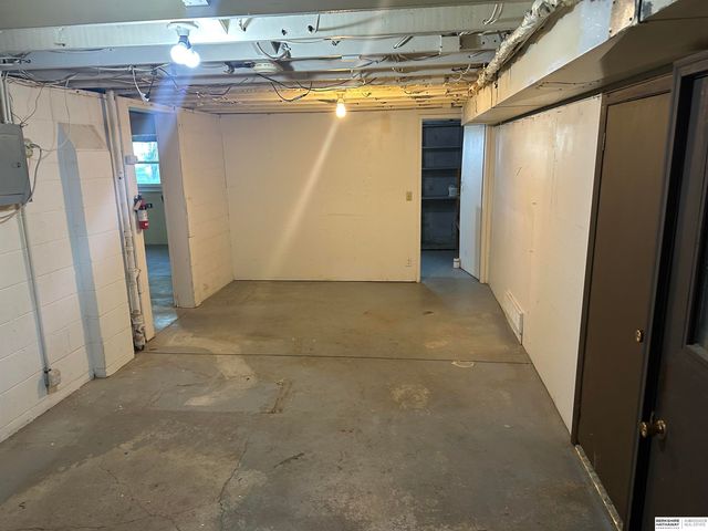 909 G Street, Eagle, NE 68347